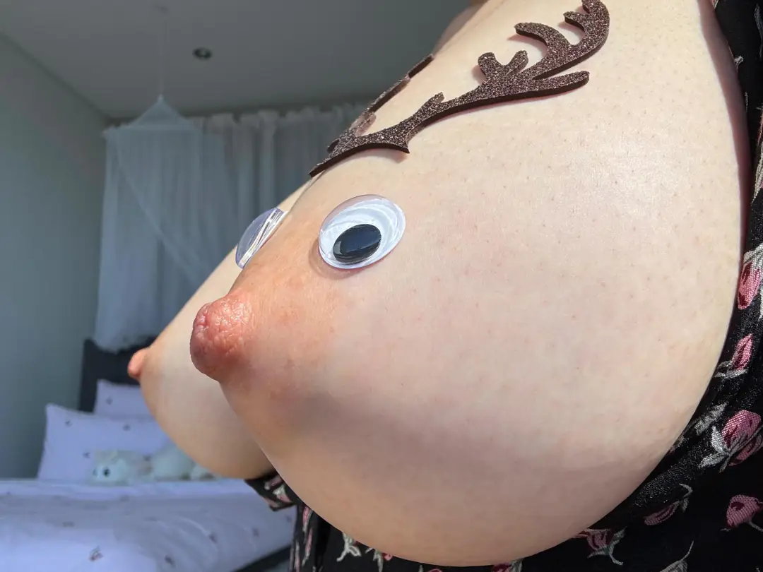 Extraordinary jugs and unreal proportions: witness these stupendous jubblies and my outstanding drop