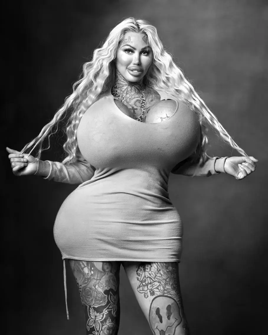 Hottest Plastic Bimbo Mary The Most Entertaining Barbie Doll You Ever Saw