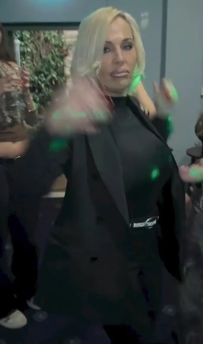 MILF’s Boob Grabbed! What Happened Next? 🔥