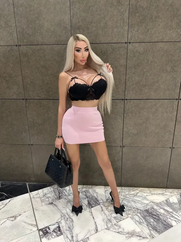 My Top Class Big Round Talents Want Your Attention, Daddy