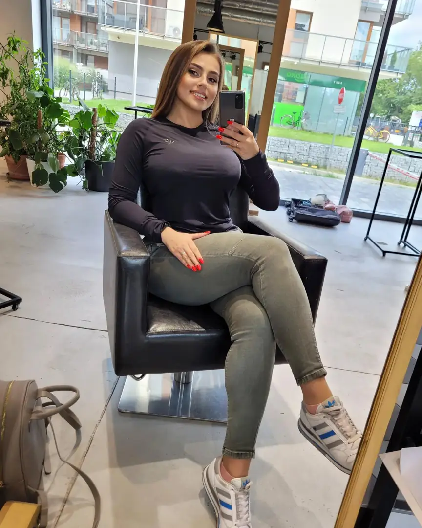 My cousin thinks I look like an AI fantasy in this gym outfit, but do you prefer the first or second view?