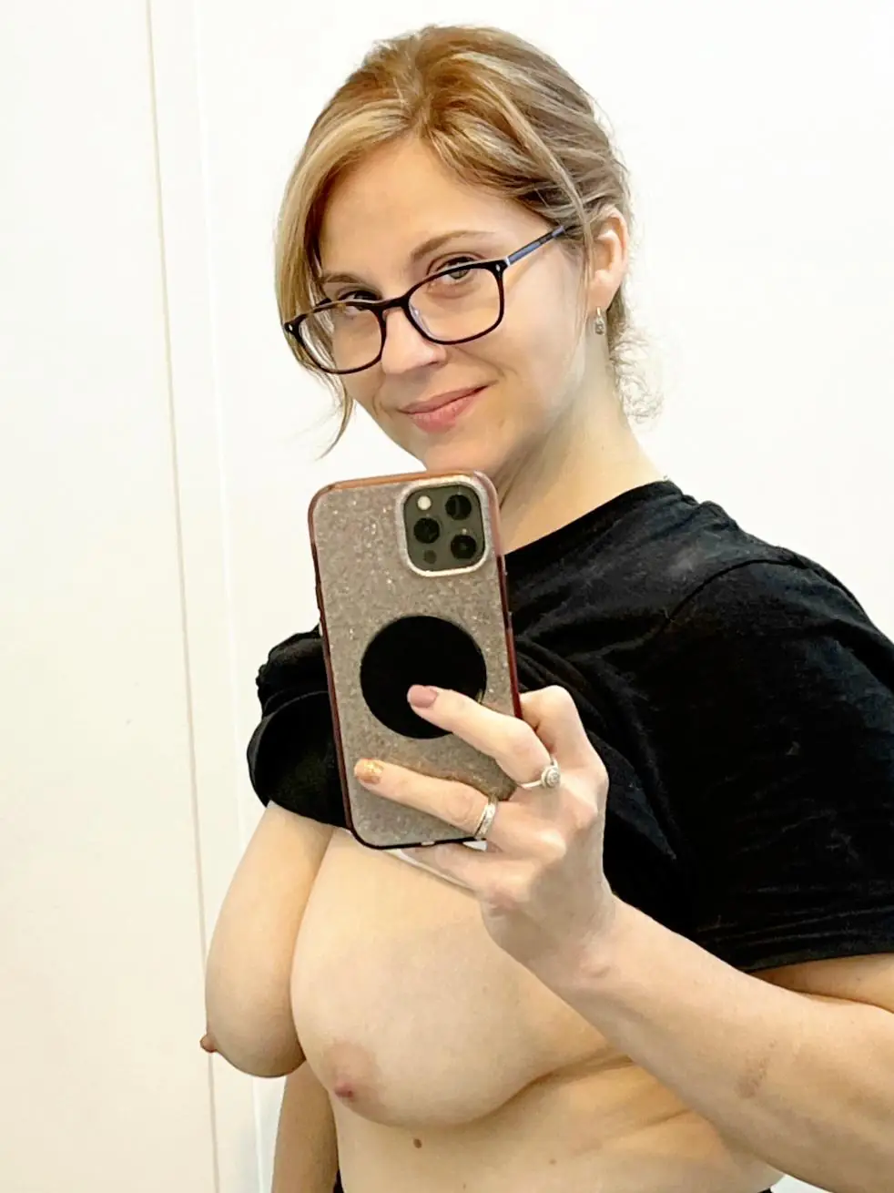 My perfect natural melons and beautiful areolas are waiting for you to come and taste them