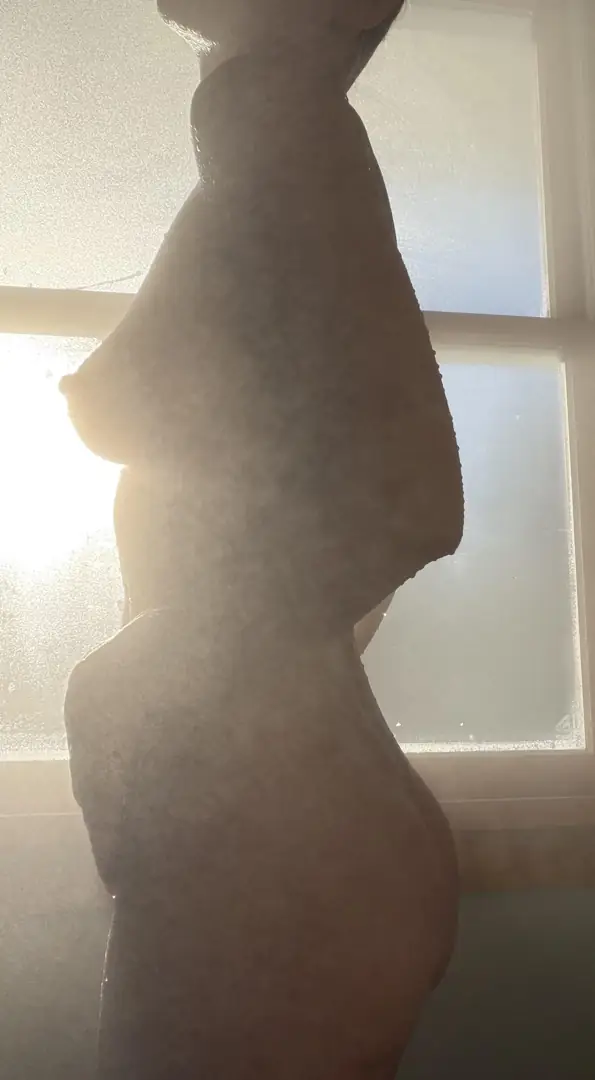 Perfection in every shape: a delicious silhouette worth any amount of attention and taste