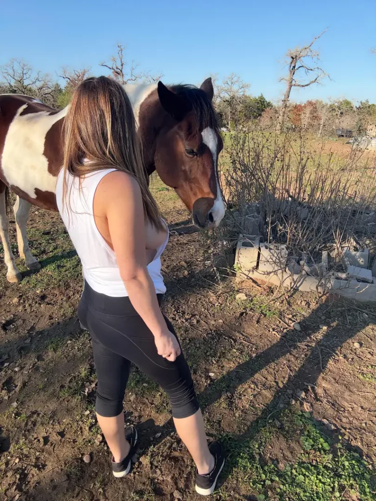 This Side Boob Perfection is a Glorious, Sexy Tease