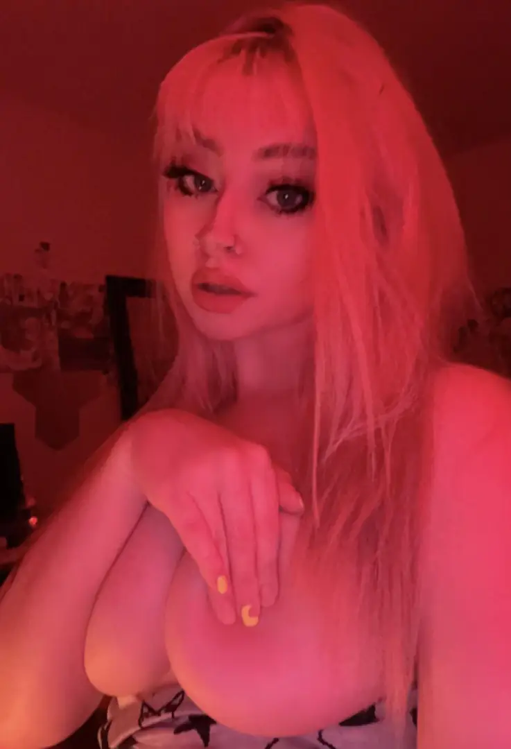 Daddy’s View: The Perfect Treat You Crave To Taste and Worship