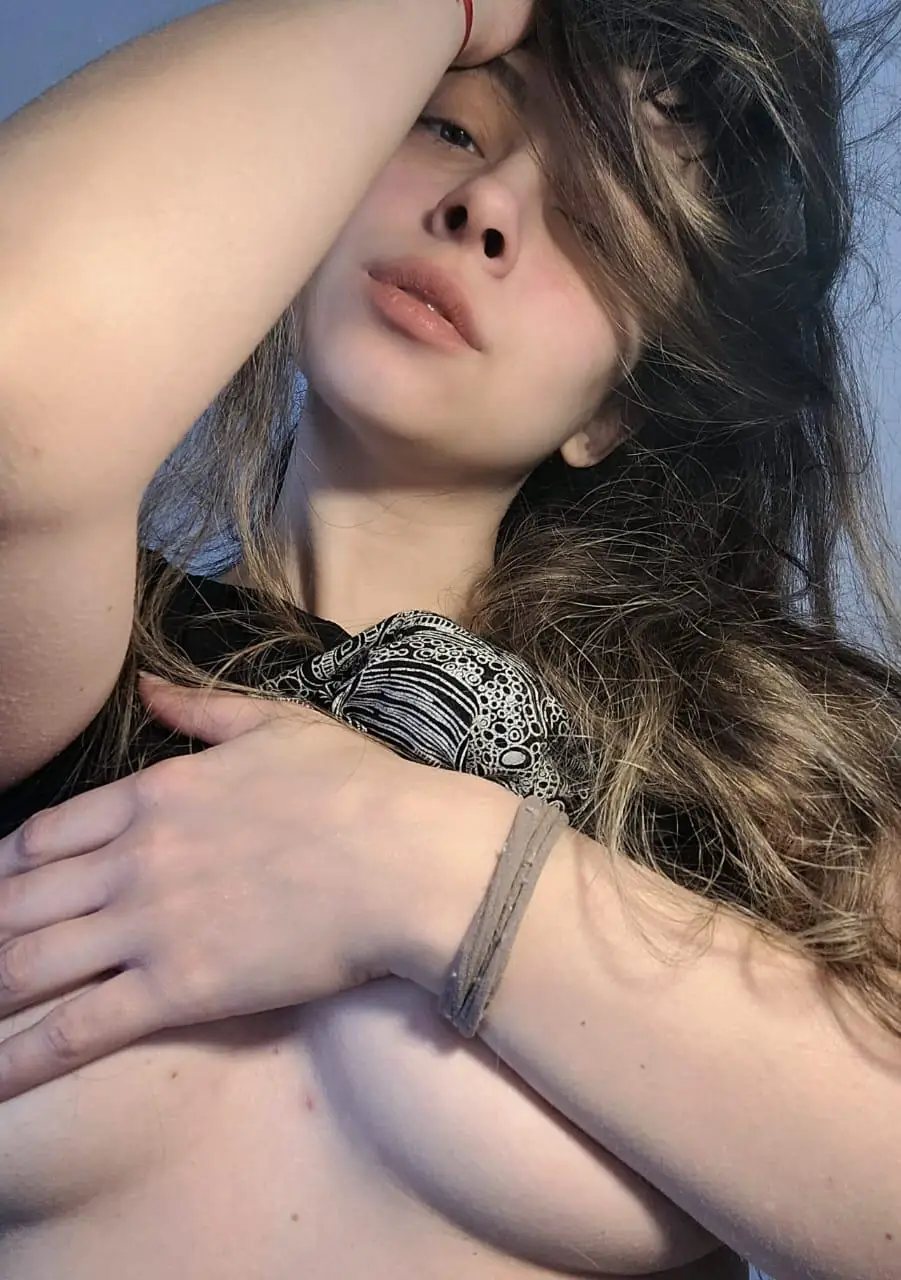 Elbow? Honey, I know where your lips *really* want to worship me first.