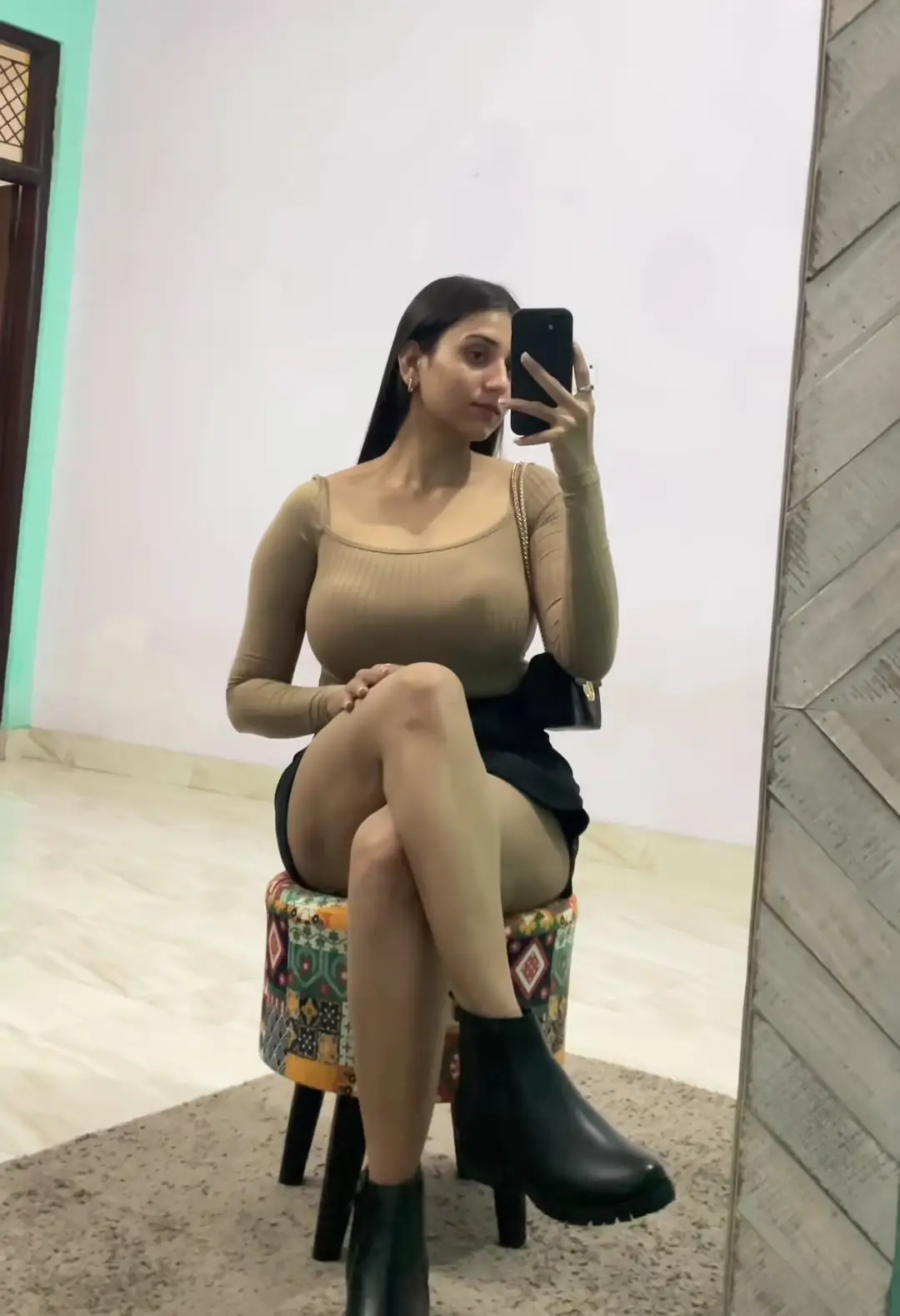 Elegance Personified: Sami’s Secret Weapon?