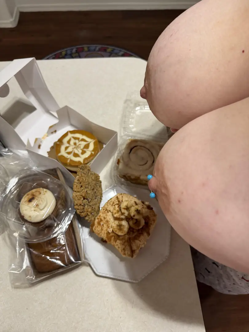 First, I Suck on Your…Dessert?