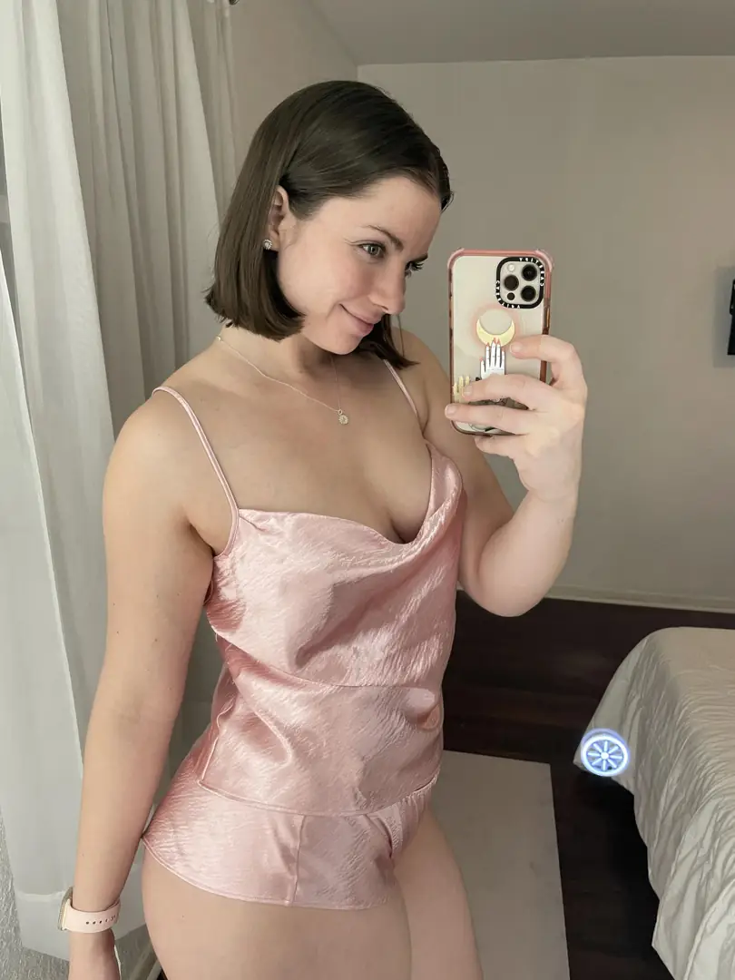 Goodnight. My Thighs and Booty are Waiting for You.