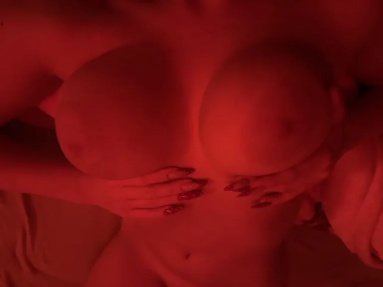 Lick me frrom the top to the bottom daddy