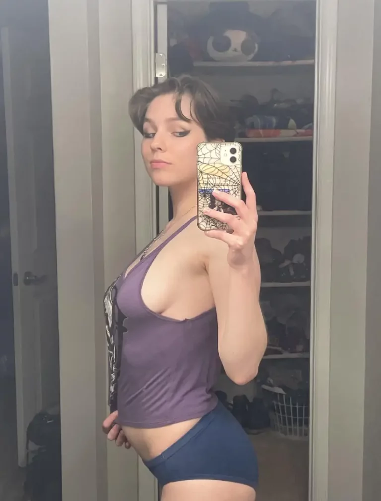 Love a cute sideboob