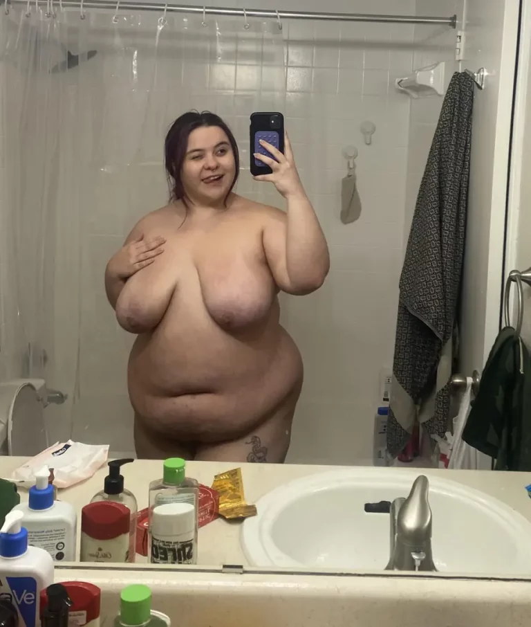 Meee! This Beautiful 23yr Old BBW Is Soaking Wet And Wants To Welcome You