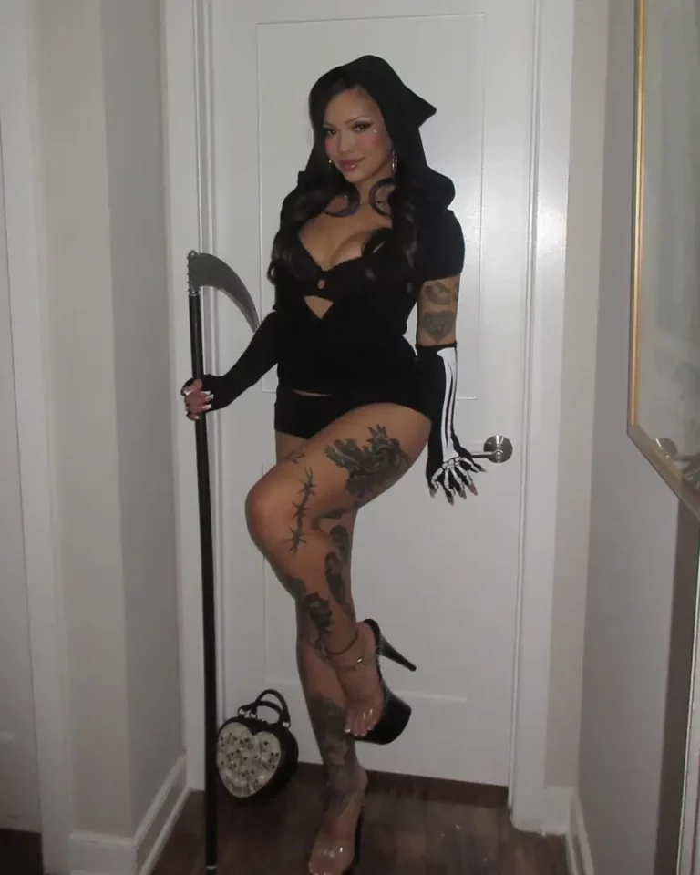 My Halloween Costume: So Much Delicious Cleavage You’ll Scream