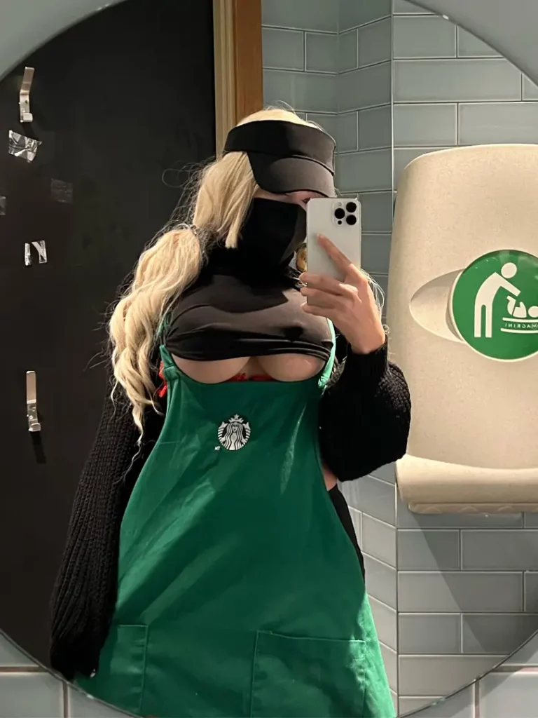 My Naughty Underboob Flash: Will You Catch Your Barista Doing This IRL?