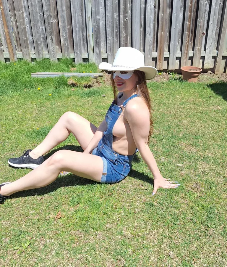 My Perfect Sideboob Hotness: A Fiery Indulgence