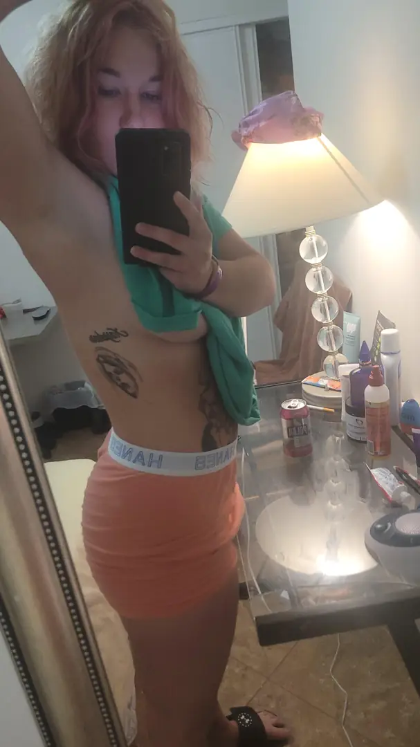 My Side Boob’s Naughty Promise: Always a Luscious Flash