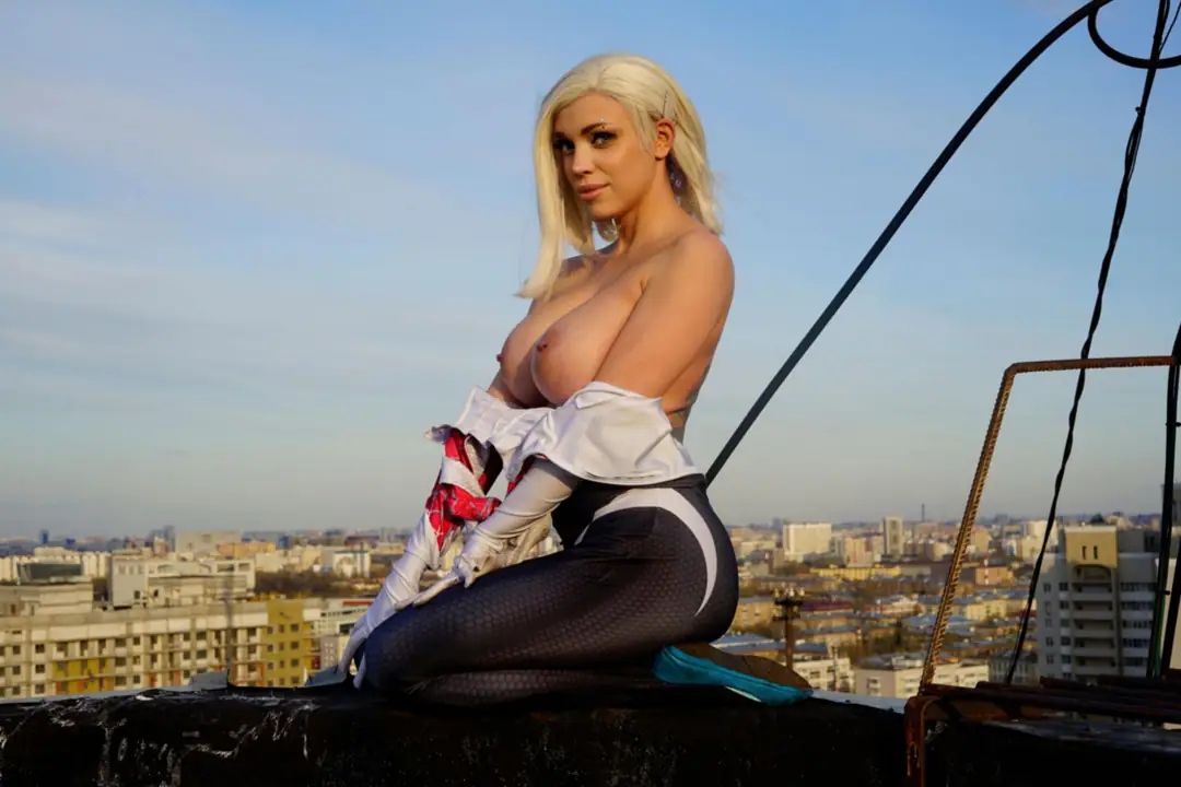 Octokuro’s Gwen Stacy: This Beautiful Woman Will Make You Beg For More