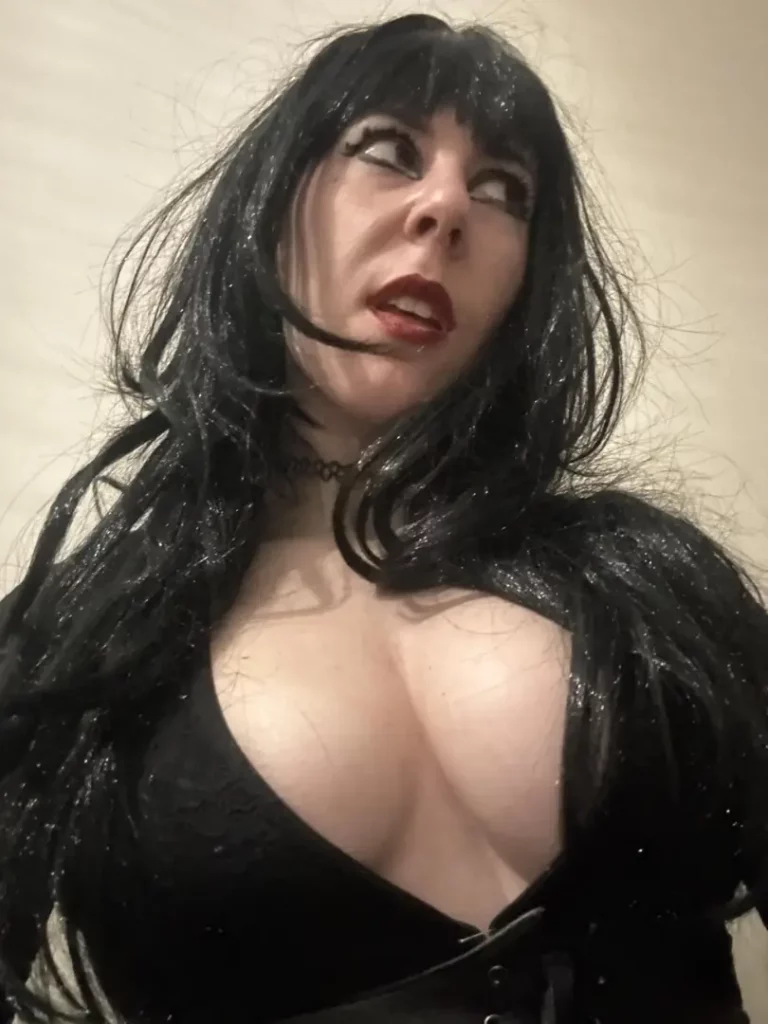 Phenomenal Titties: My Perfect Goth Outfit You’ll Waaaaant