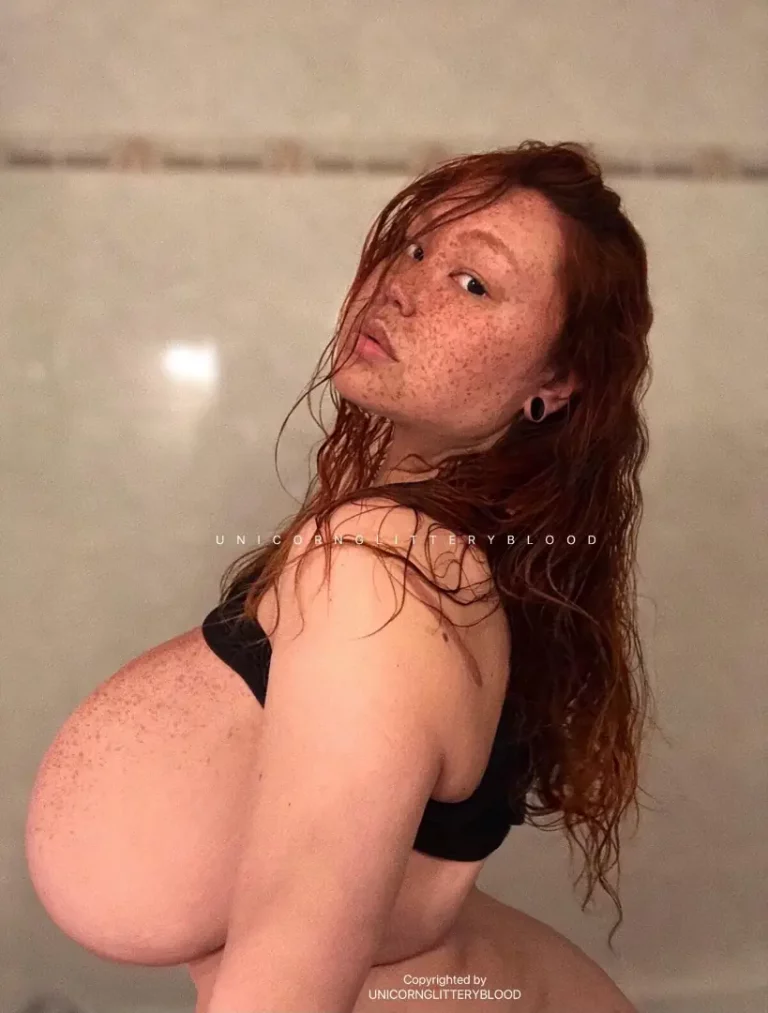 Sexy Tits: Am I Delicious From This Angle?