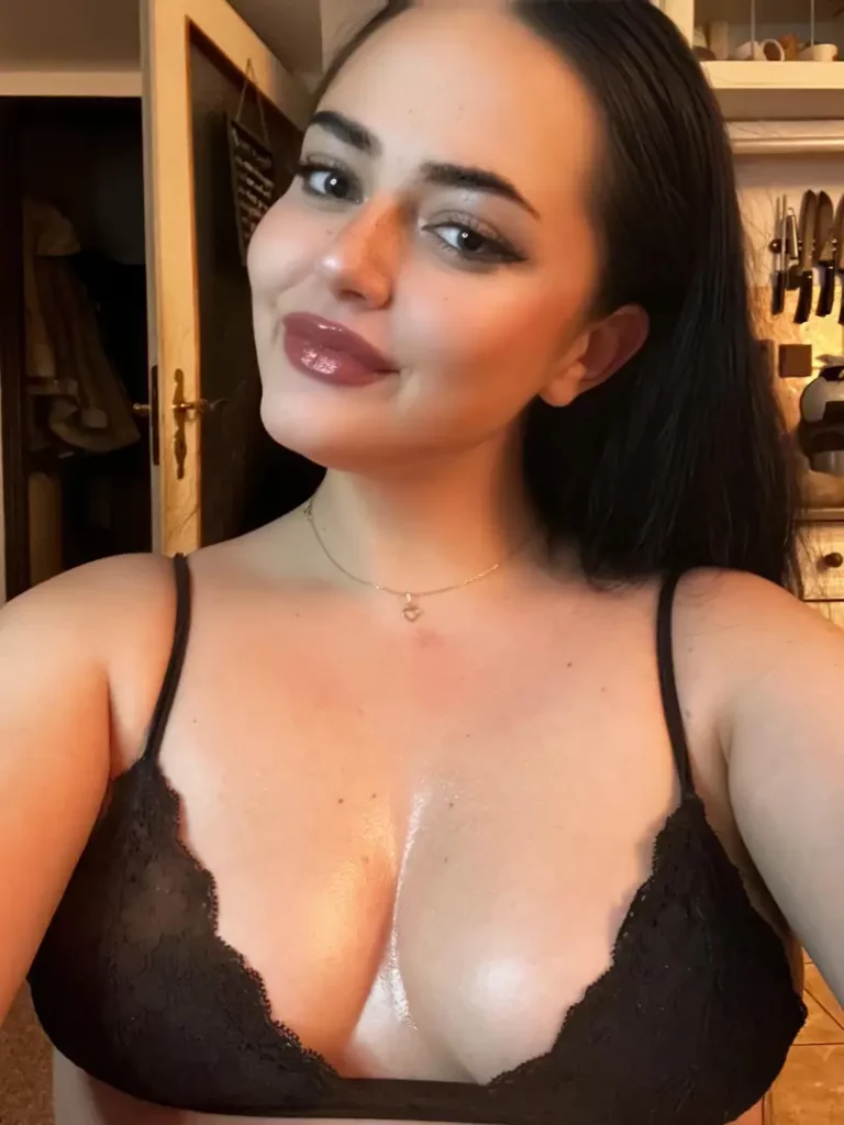 So Hot You Can’t Resist Peeking? 😏
