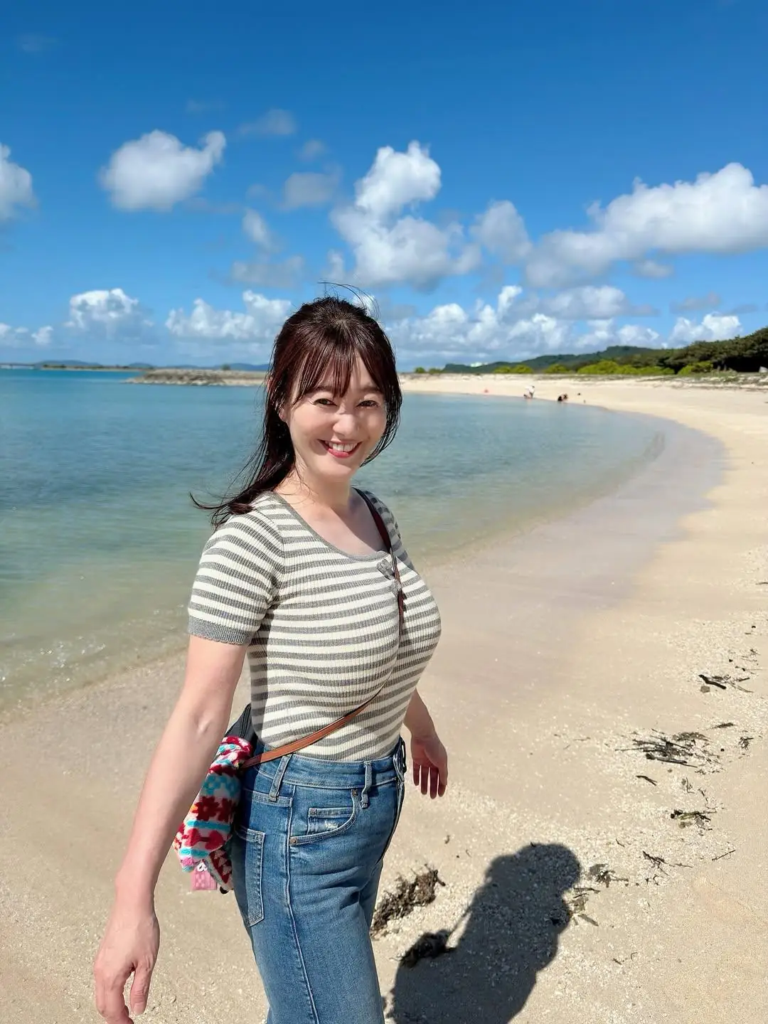 Sunset Seduction: This Milf’s Waiting…