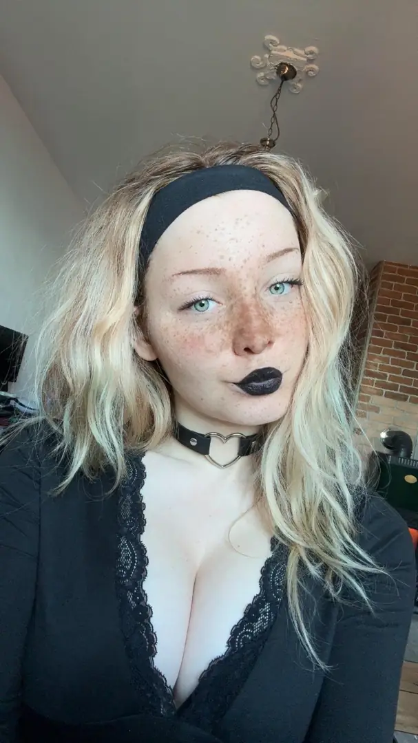 The Cure Is Us: Hot Goth Girls, And We’re a Dirty Fact