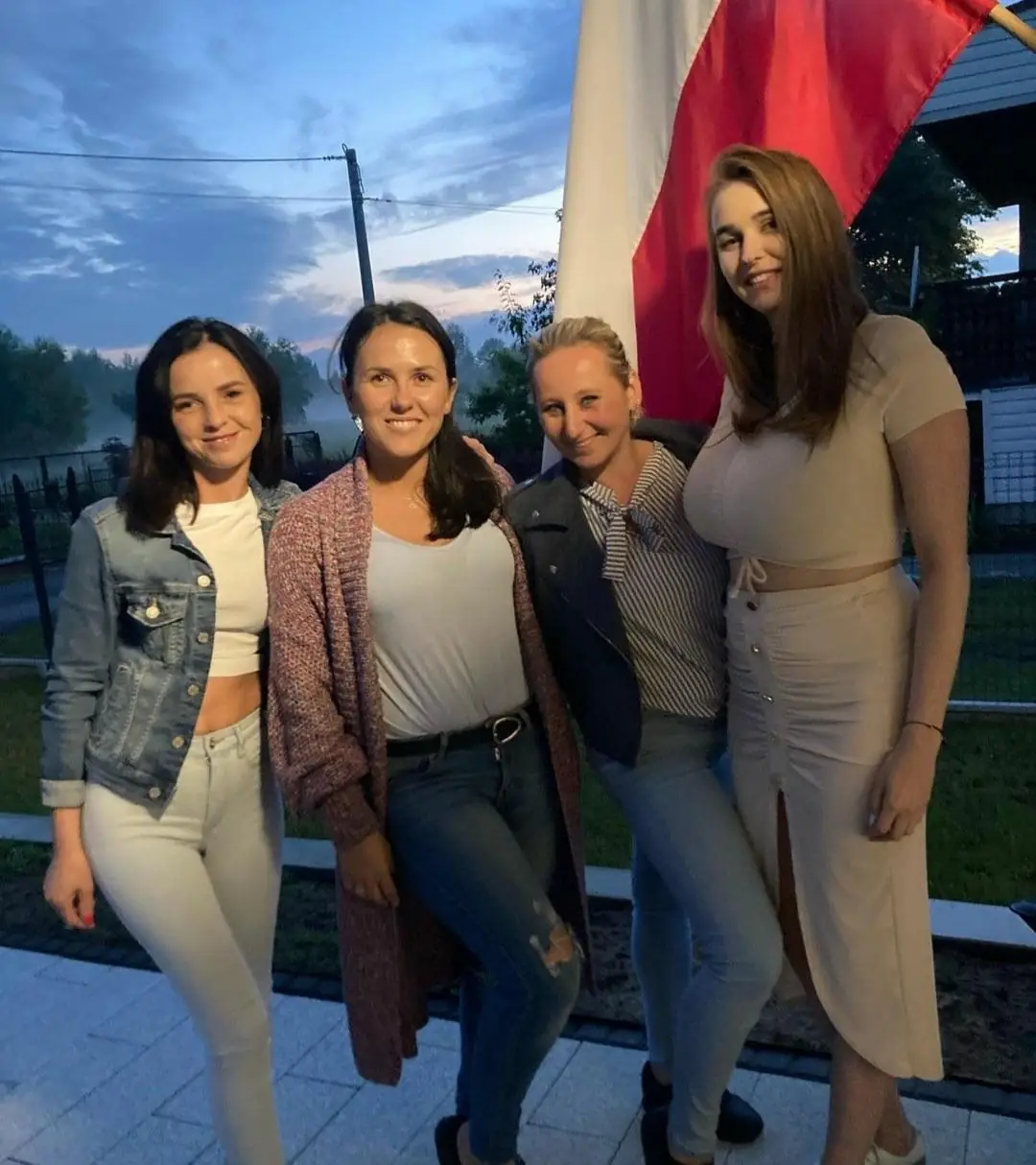 This Polish Babe’s Tits Are So Enormous, You’ll Swear They’re Fake!