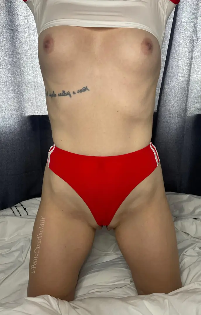 Tiny Tits & Yummy Lips: You Like What You See?